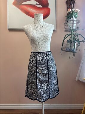 Le Suit Black and White Zebra-Print A-Line Skirt with Contrast Piping